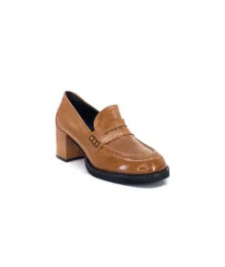 Ivoire0330 Ivoire 500 Cuir Vernis Brandy*Femme Mocassins