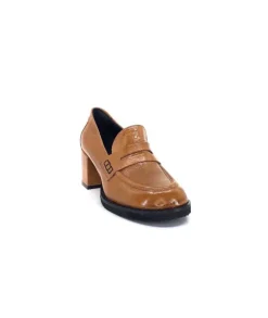 Ivoire0330 Ivoire 500 Cuir Vernis Brandy*Femme Mocassins